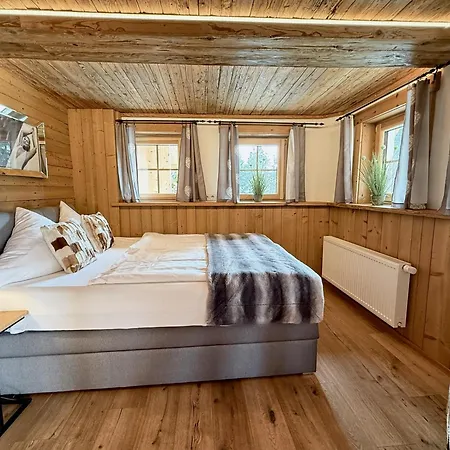 Belle Wild By Belle Chalet